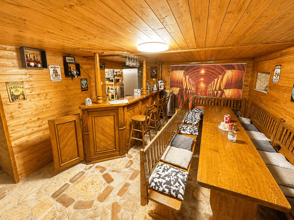Pinty Paradise Apartman Balatonalmádi